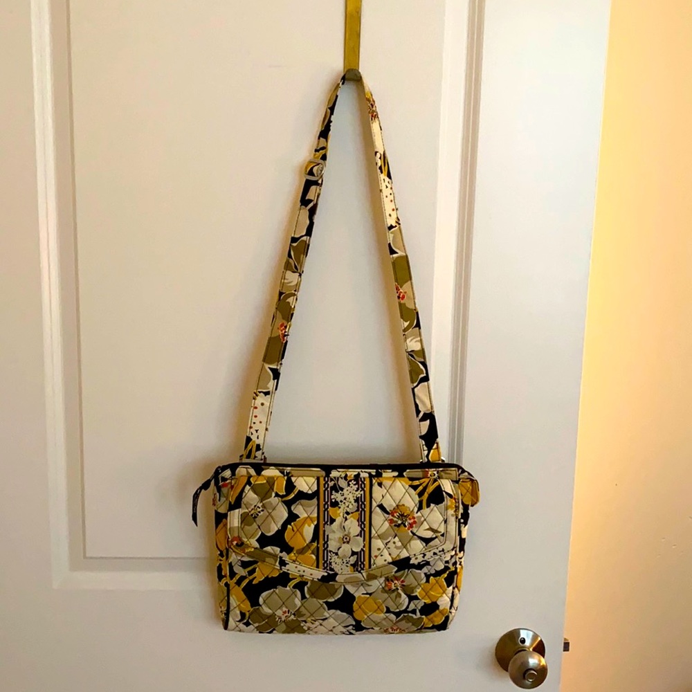 Like-new Vera Bradley IPad case!
